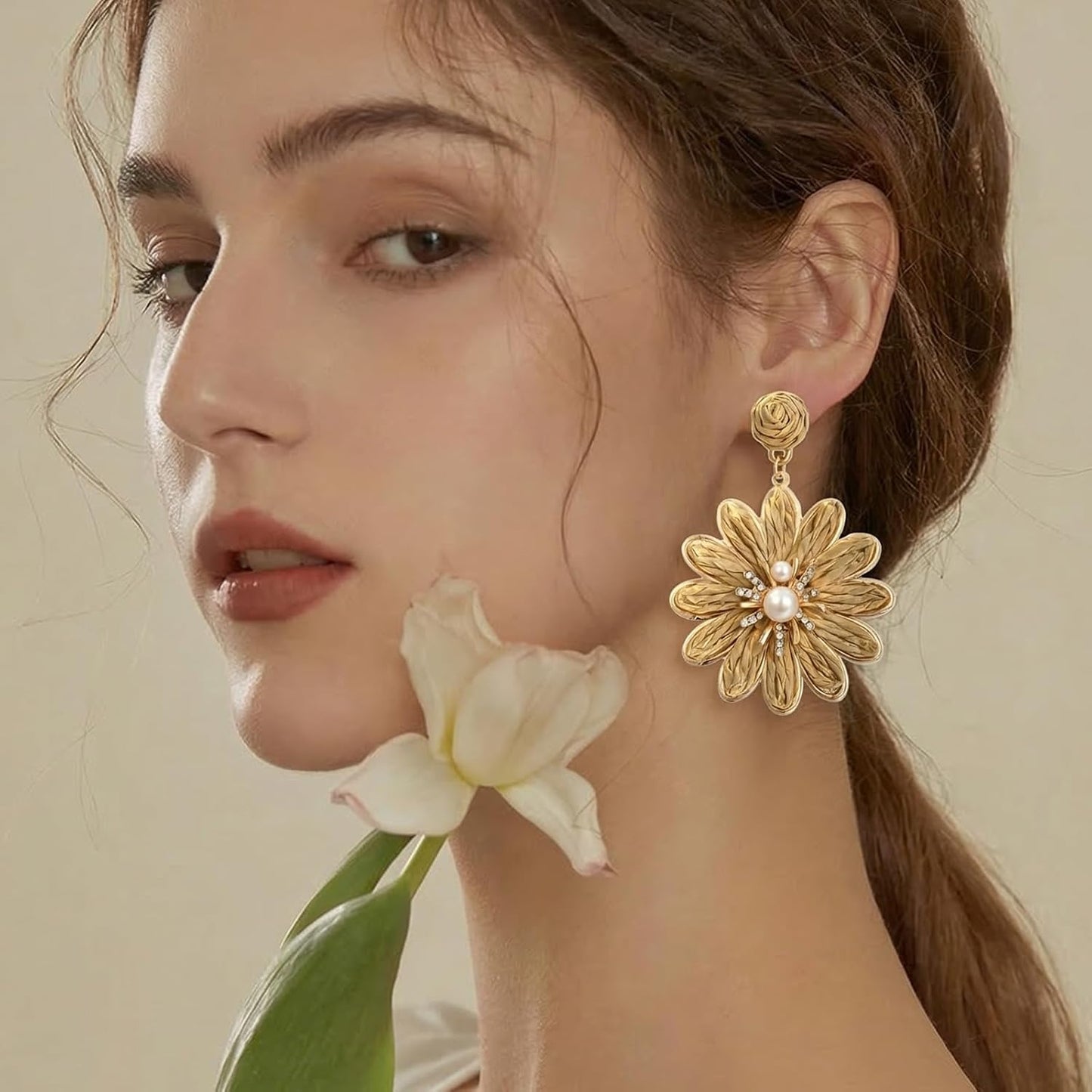 Boho Flower Earrings for Women, Statement Dangle Earrings with Faux Pearl and Rhinestone Accents, Summer Beach Vacation Jewelry Accessories for Party