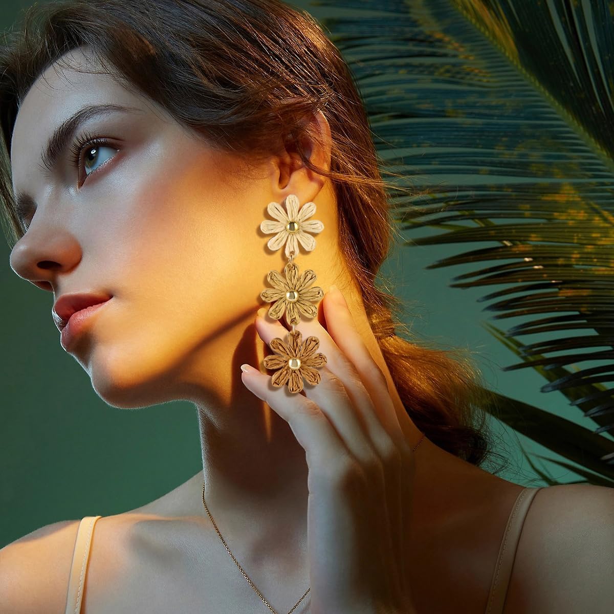 Handmade Raffia Hoop Earrings Statement Tropical Bohemian Straw Dangle Earrings Natural Rattan Vacation Style Round Earrings for Women Summer Beach Party Essential Jewelry