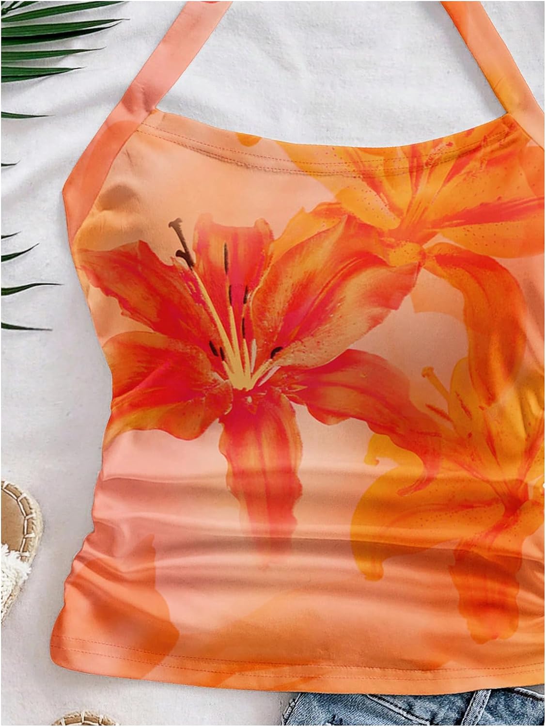 WDIRARA Women's Floral Tie Backless Ruched Halter Tops Sleeveless Beach Vacation Crop Top