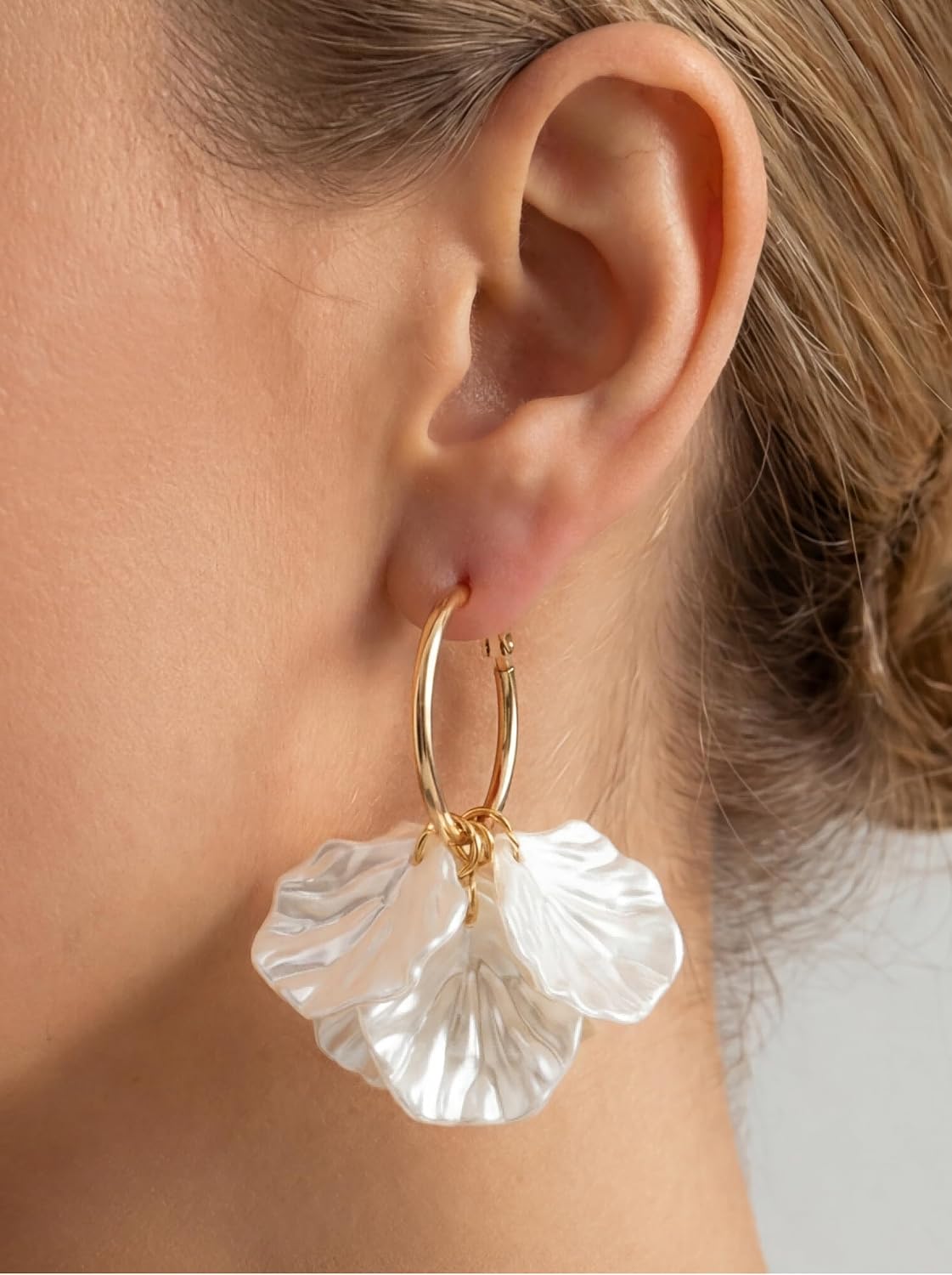 Beach Earrings for Women, Seashell & Starfish Pearl Studs for Summer, Gold Beach Jewelry, Dainty Coastal Summer Vacation Ocean Style, Lightweight Hypoallergenic