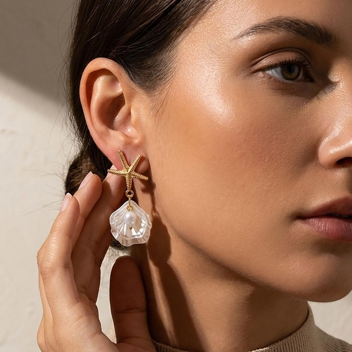 Gold Starfish Shell Earrings for Women 14K Gold Plated Pearl Shell Dangle Earrings Summer Accessories Vacation Outfits Beach Jewelry for Women