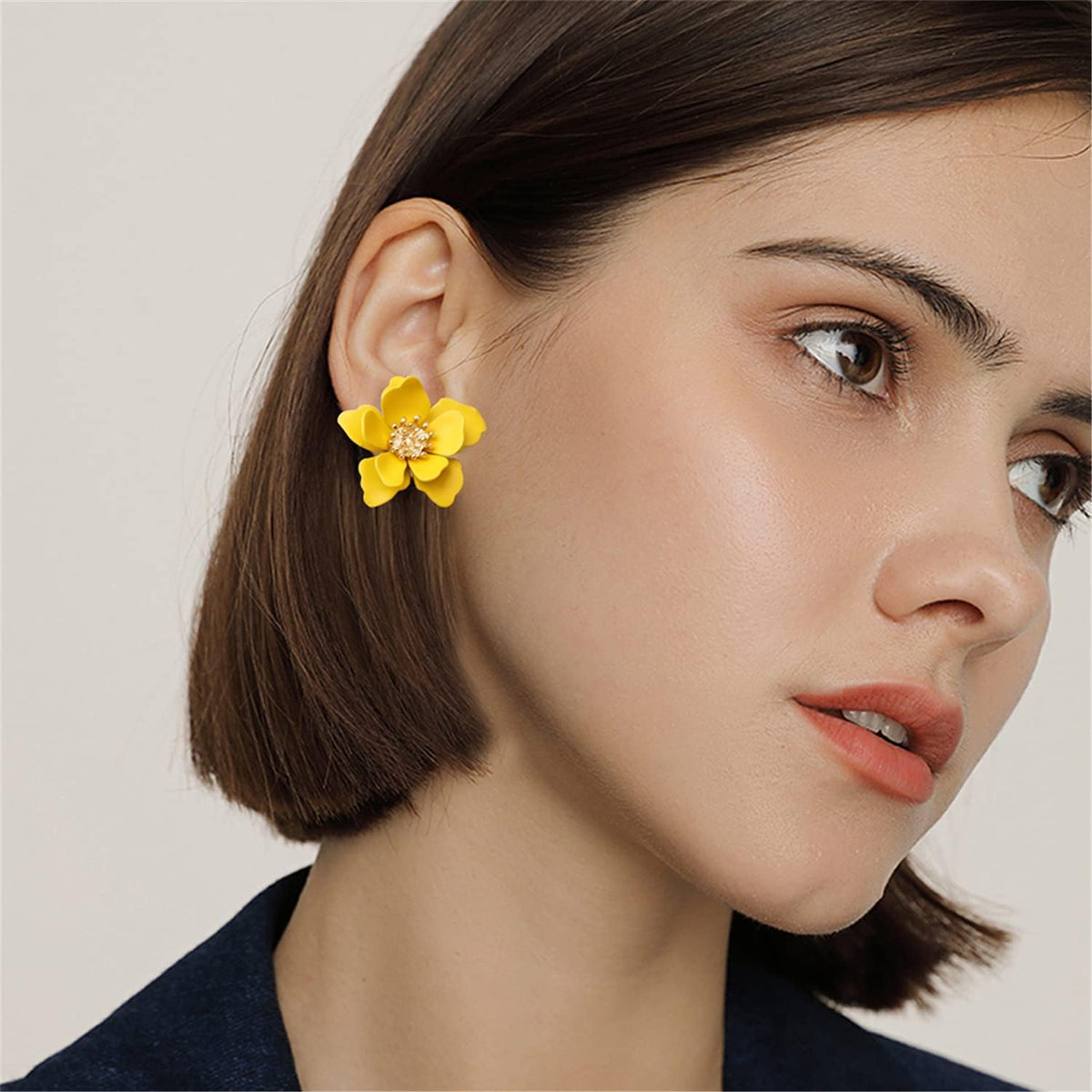 Boho Flower Stud Earrings with White Pearl - Daisy Dangle Drop Earrings with Gold Flower Bud